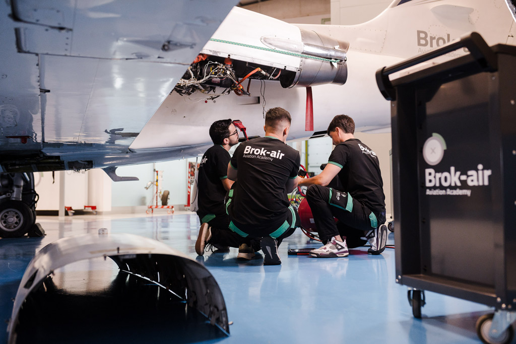 FOTO PORTADA | Brok-air Academy